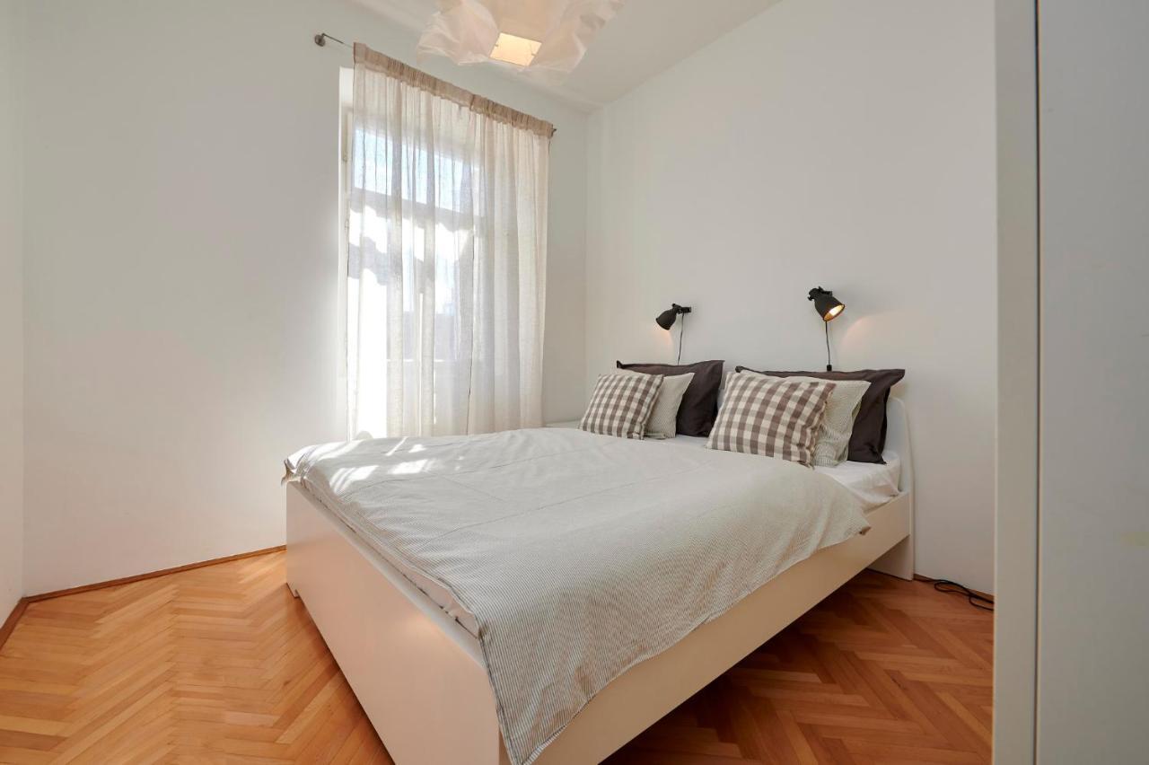 Apartment Tin Трогир Екстериор снимка