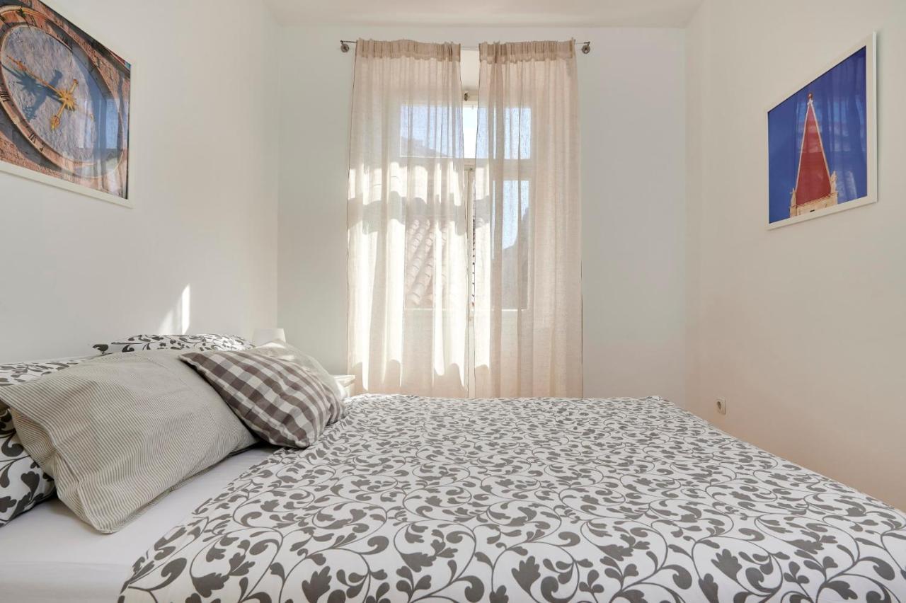 Apartment Tin Трогир Екстериор снимка